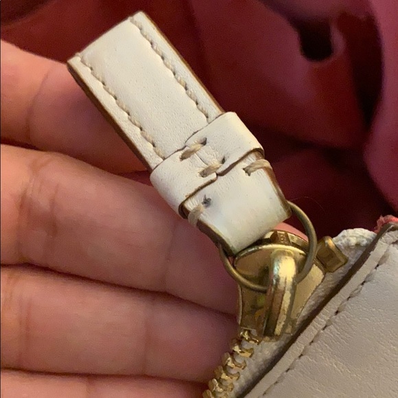 Coach purse - Picture 4 of 7